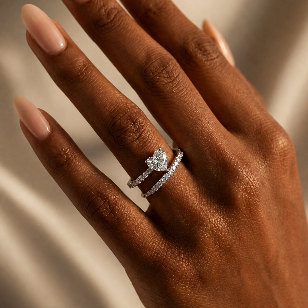 Amora ring