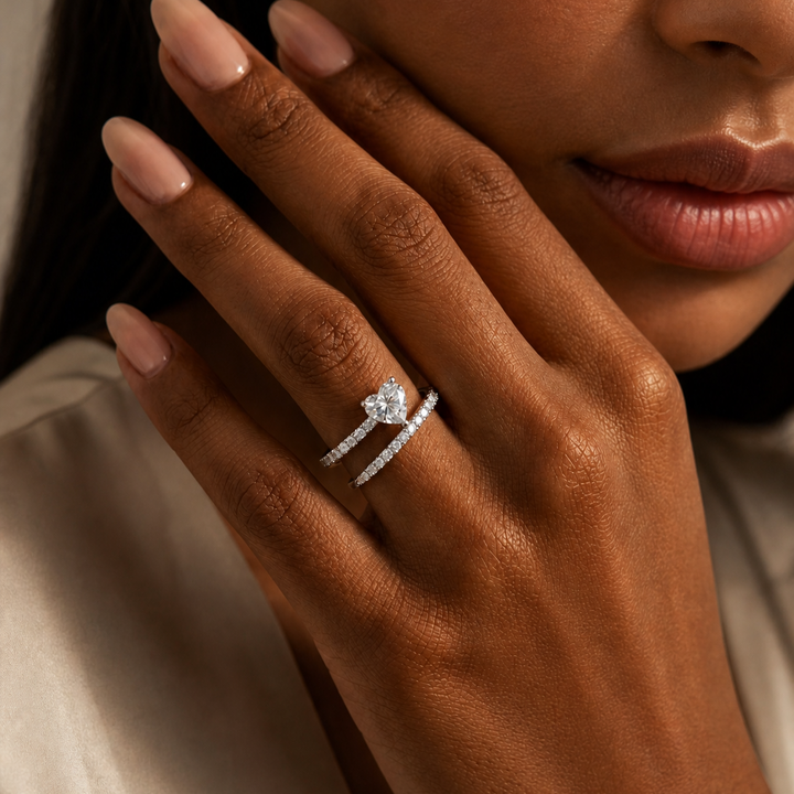 Amora ring